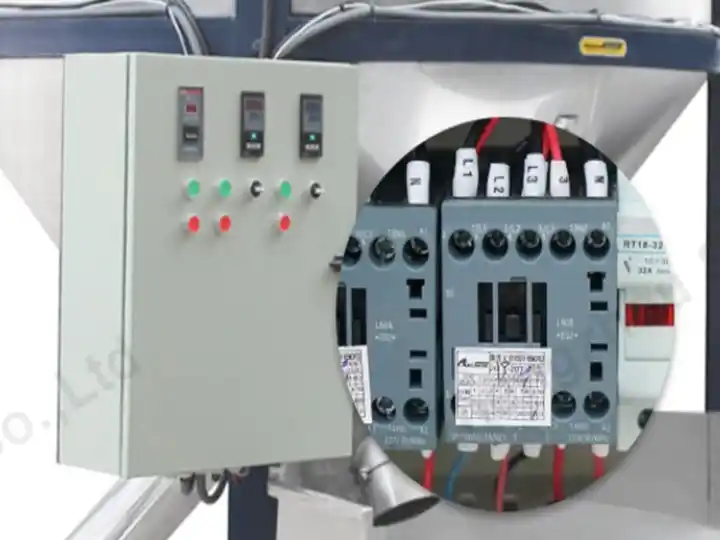 Máy sấy viên nhựa đứng 3 Bộ điều khiển nhiệt độ thông minh