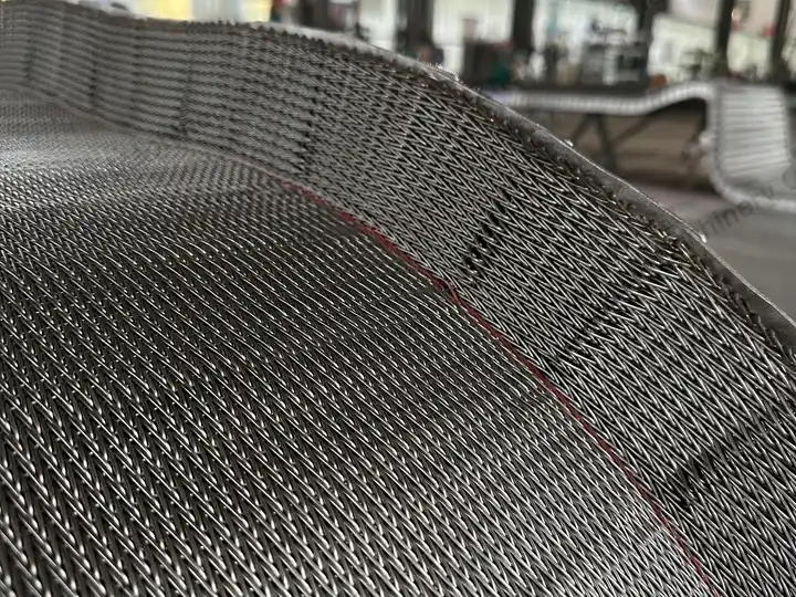Why Are Most Belt Dryer Meshes 3Mm? 1 Belt of a belt dryer