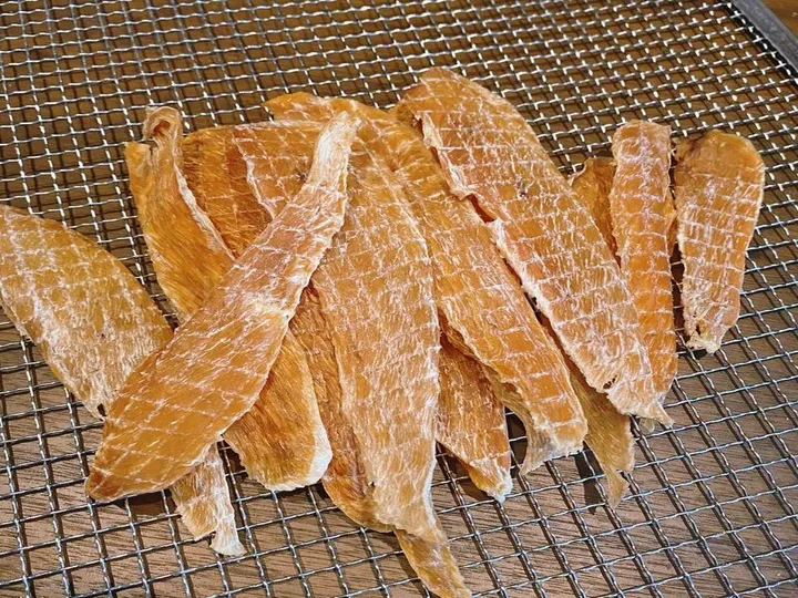 Dried chicken breast
